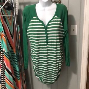 Motherhood Maternity green stripe tee size large